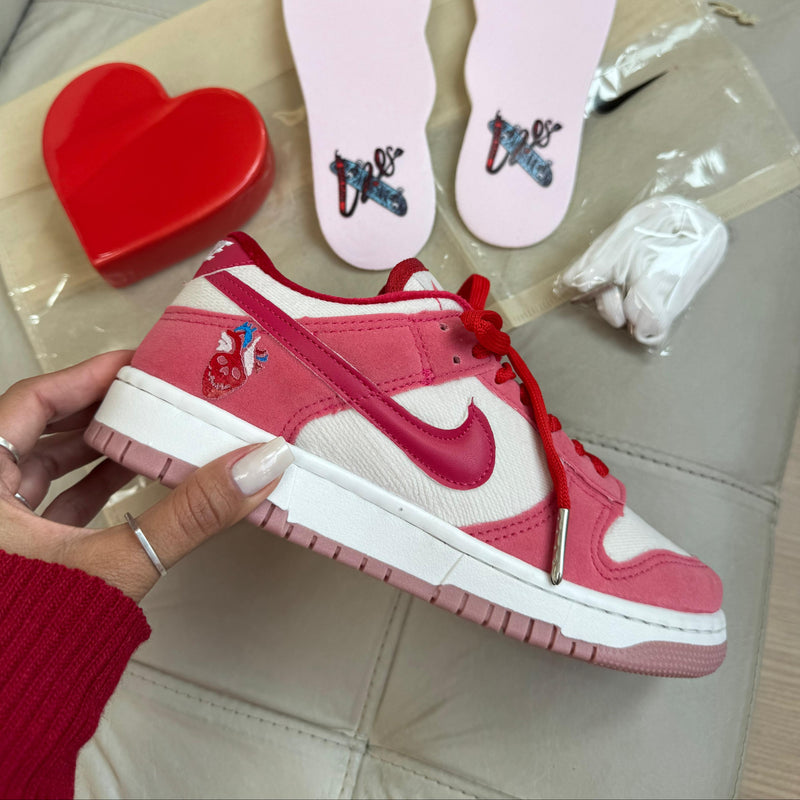 Nike Sb Dunk Low Strangelove