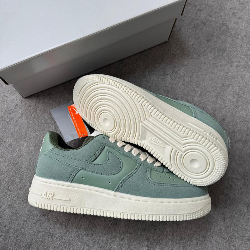 Nike Air Force 1 Luxo
