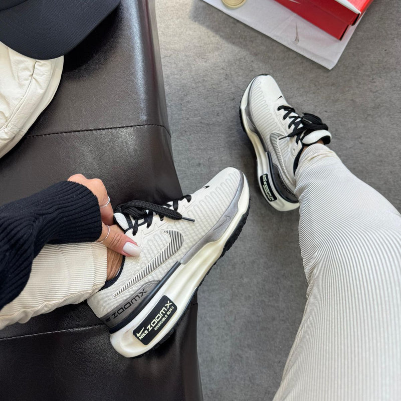 Nike Zoom X Invincible Run 3