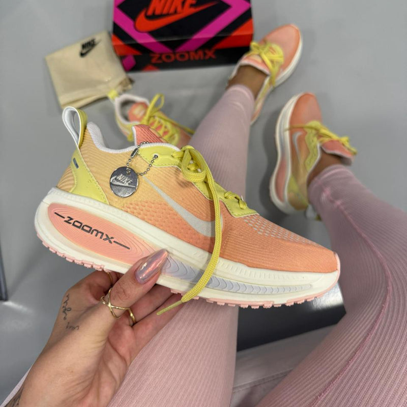 Nike Vomero 18