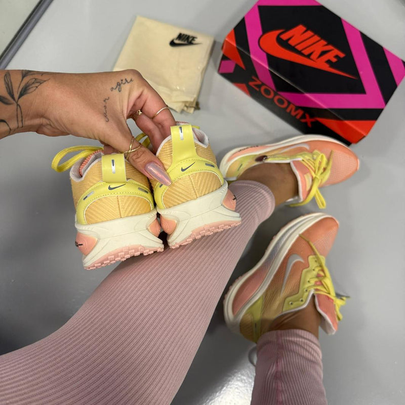 Nike Vomero 18