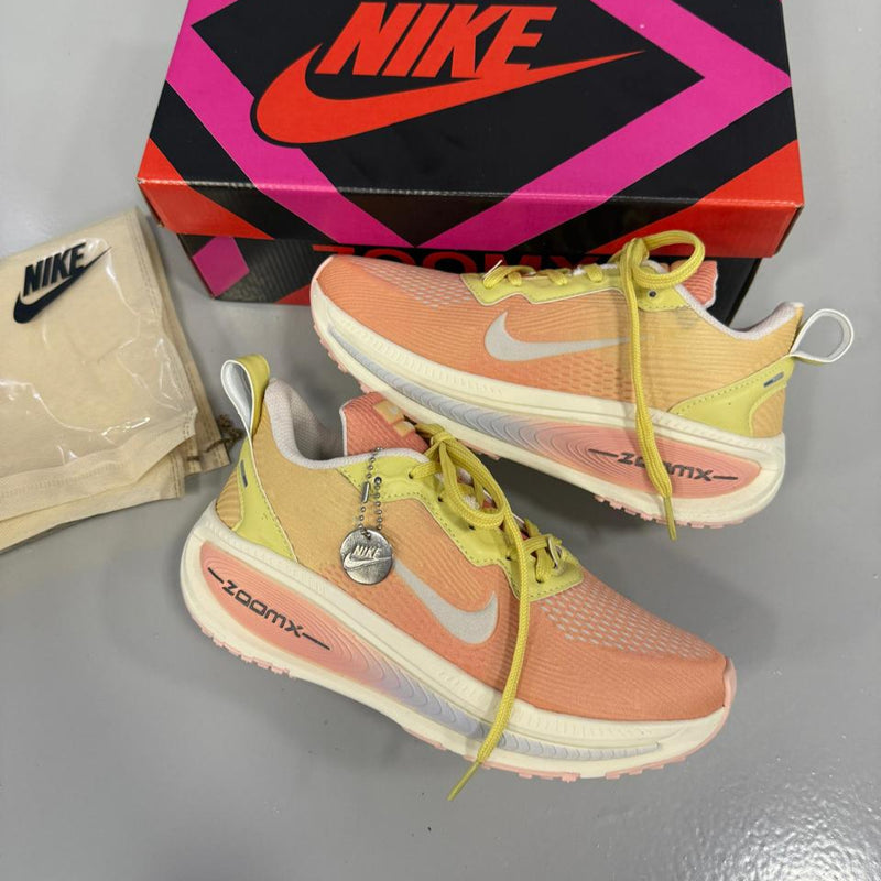 Nike Vomero 18