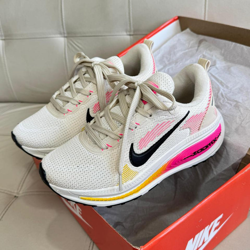 Nike Vomero 18