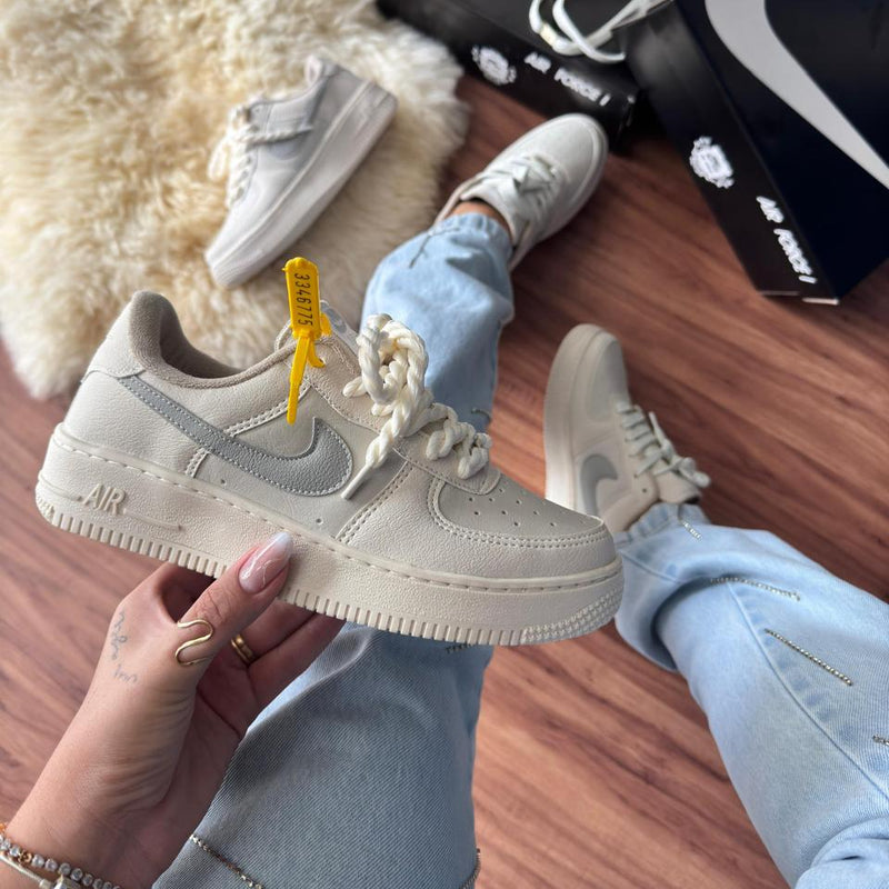 Nike Air Force 1 Basic