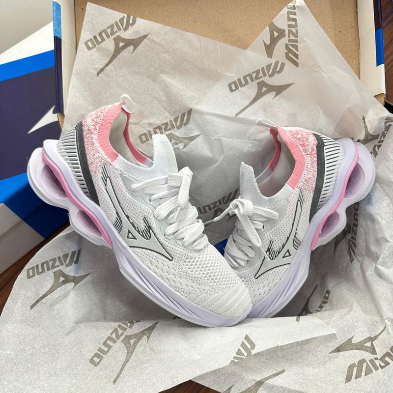 Mizuno Invictus 3