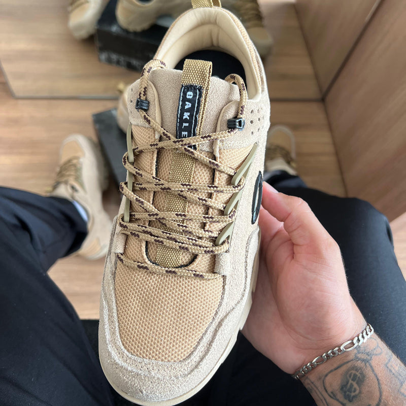 Oakley Modoc Low