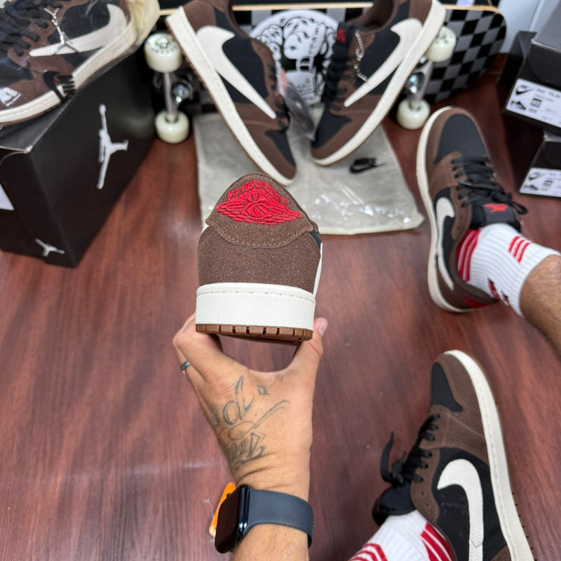 Nike Jordan Travis Scott