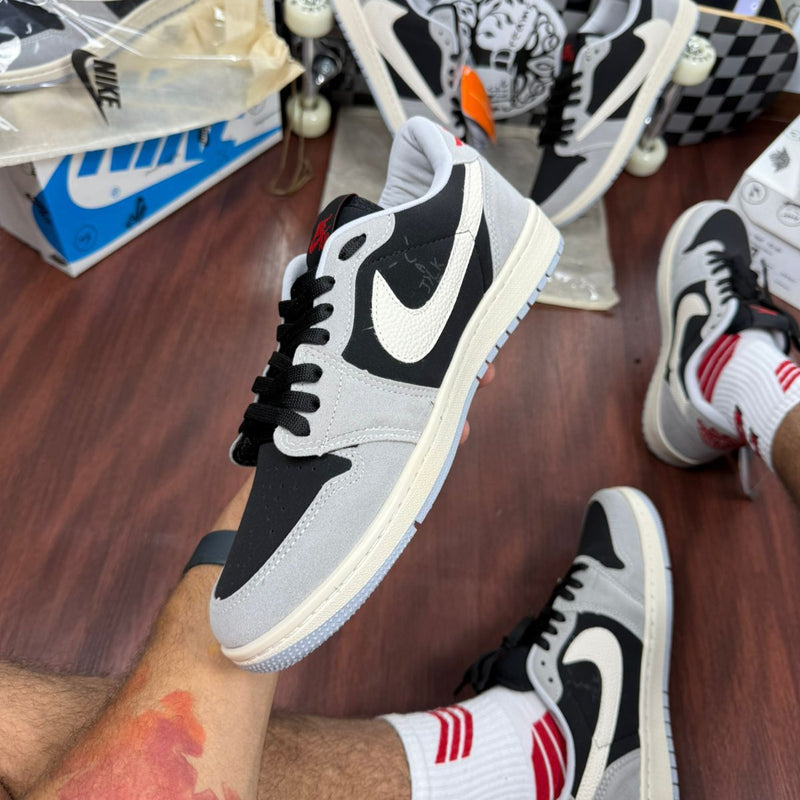 Nike Jordan Travis Scott